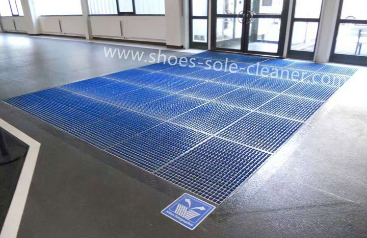 Sole Cleaner Mat